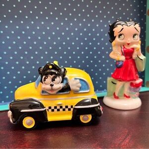 Vintage Betty Boop and Bimbo New York Taxi Salt and Pepper Shaker